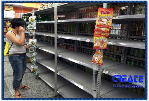 瓶裝水搶購一空